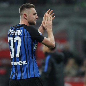  国际米兰后防默契，什克里尼亚尔指挥若定零失误  