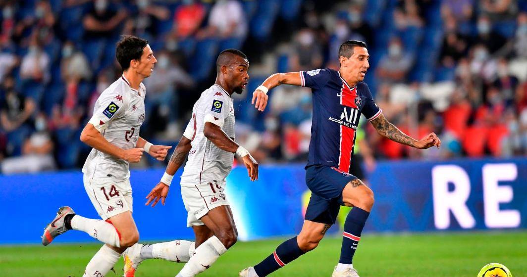  巴黎圣日耳曼轮换阵容客场轻取十人应战的对手